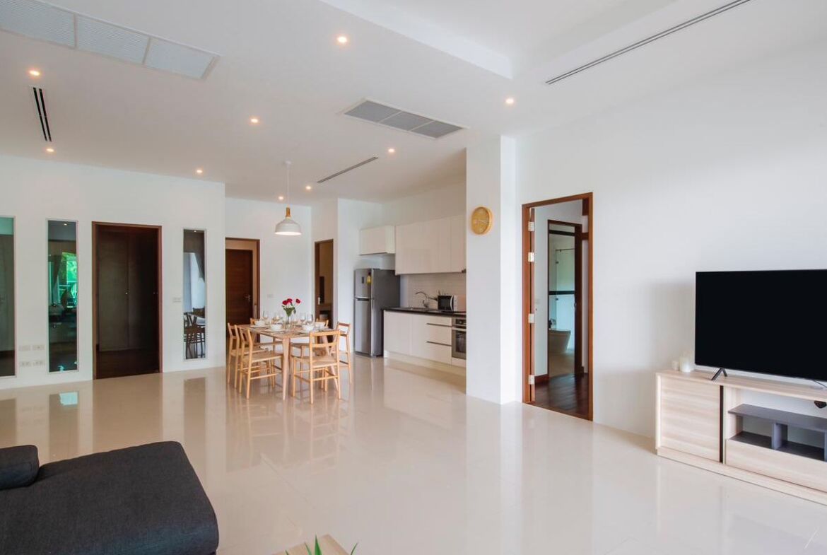 Modern Condominium with Private Pool in Kamala
