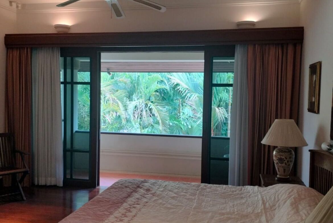 Private Villa near Laguna