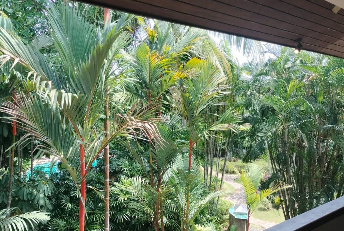 Private Villa near Laguna