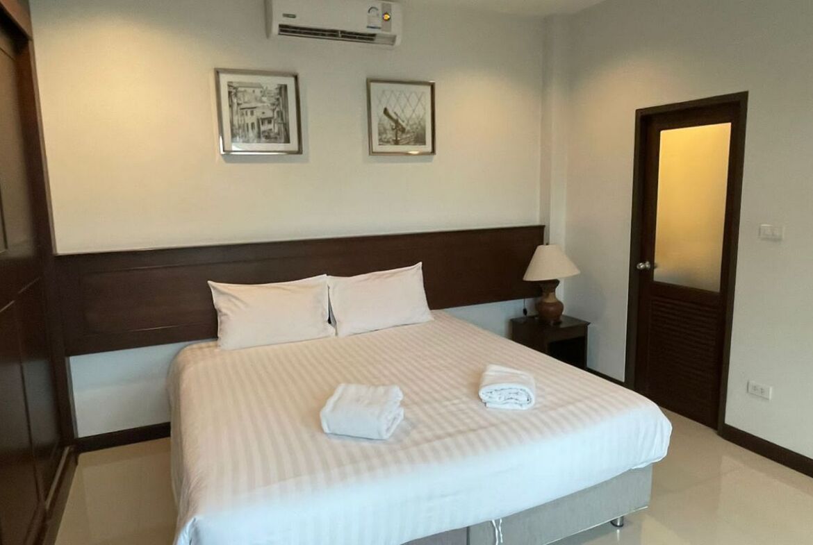 Private 2 Bedroom Pool Villa in Chalong