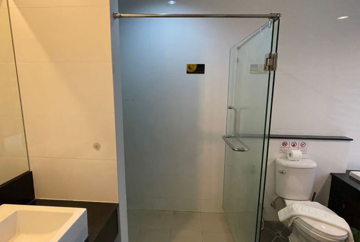 Private 2 Bedroom Pool Villa in Chalong