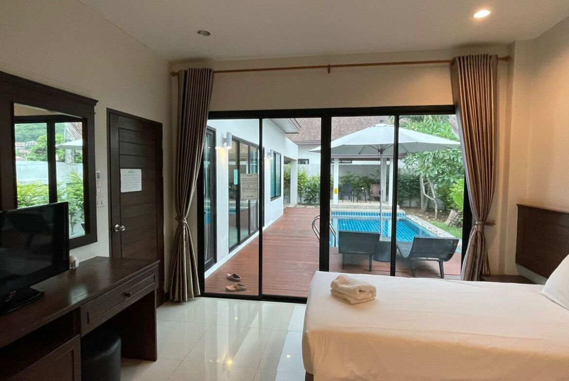 Private 2 Bedroom Pool Villa in Chalong