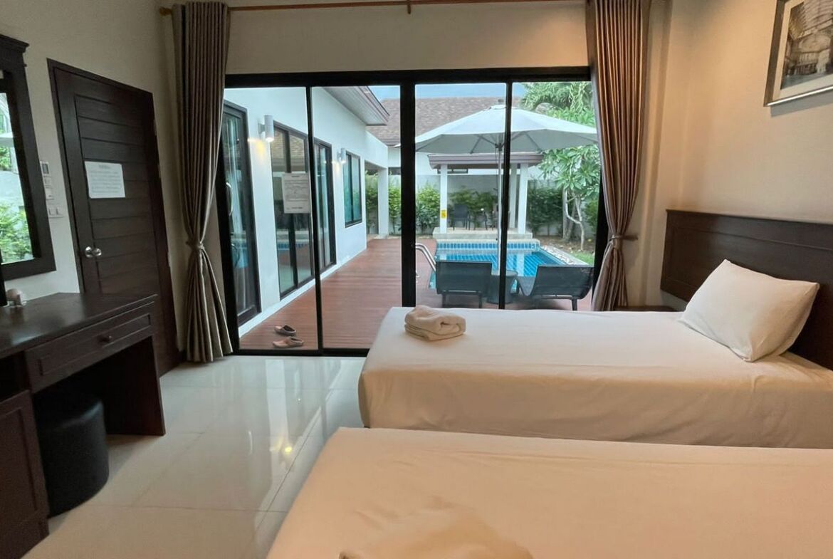 Private 2 Bedroom Pool Villa in Chalong