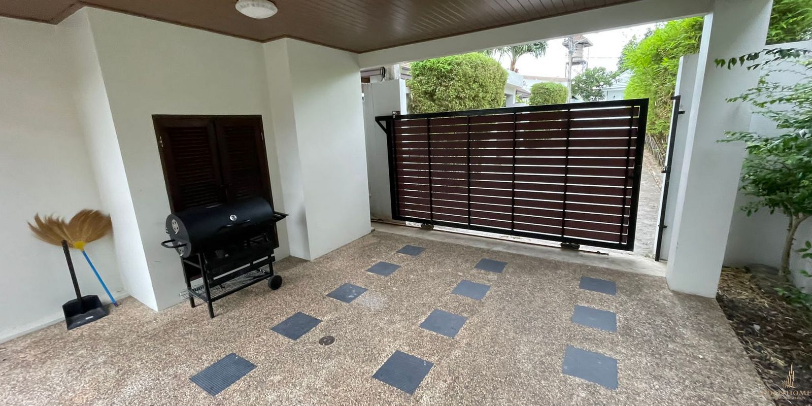 Private 2 Bedroom Pool Villa in Chalong