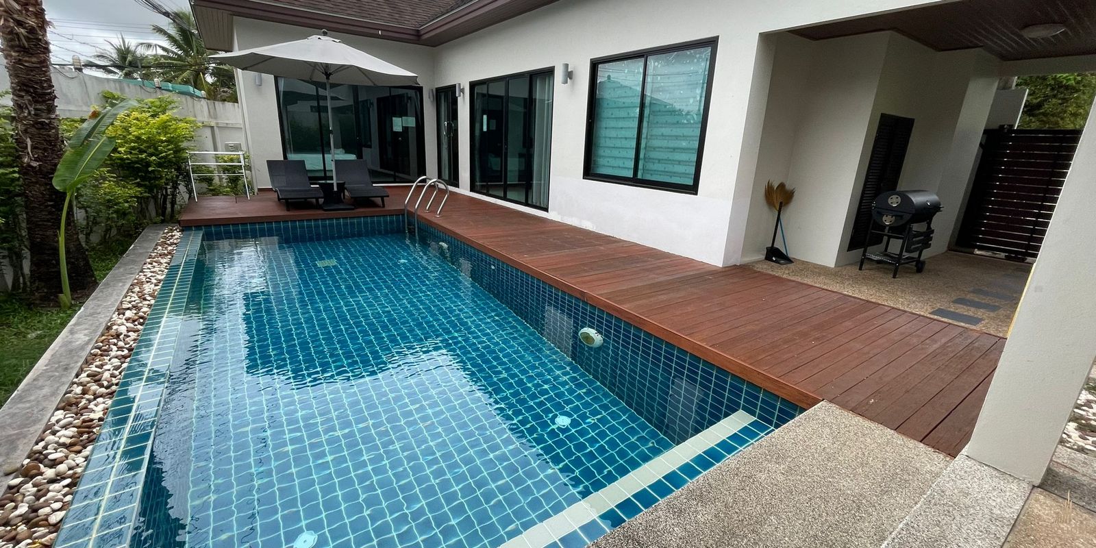 Private 2 Bedroom Pool Villa in Chalong
