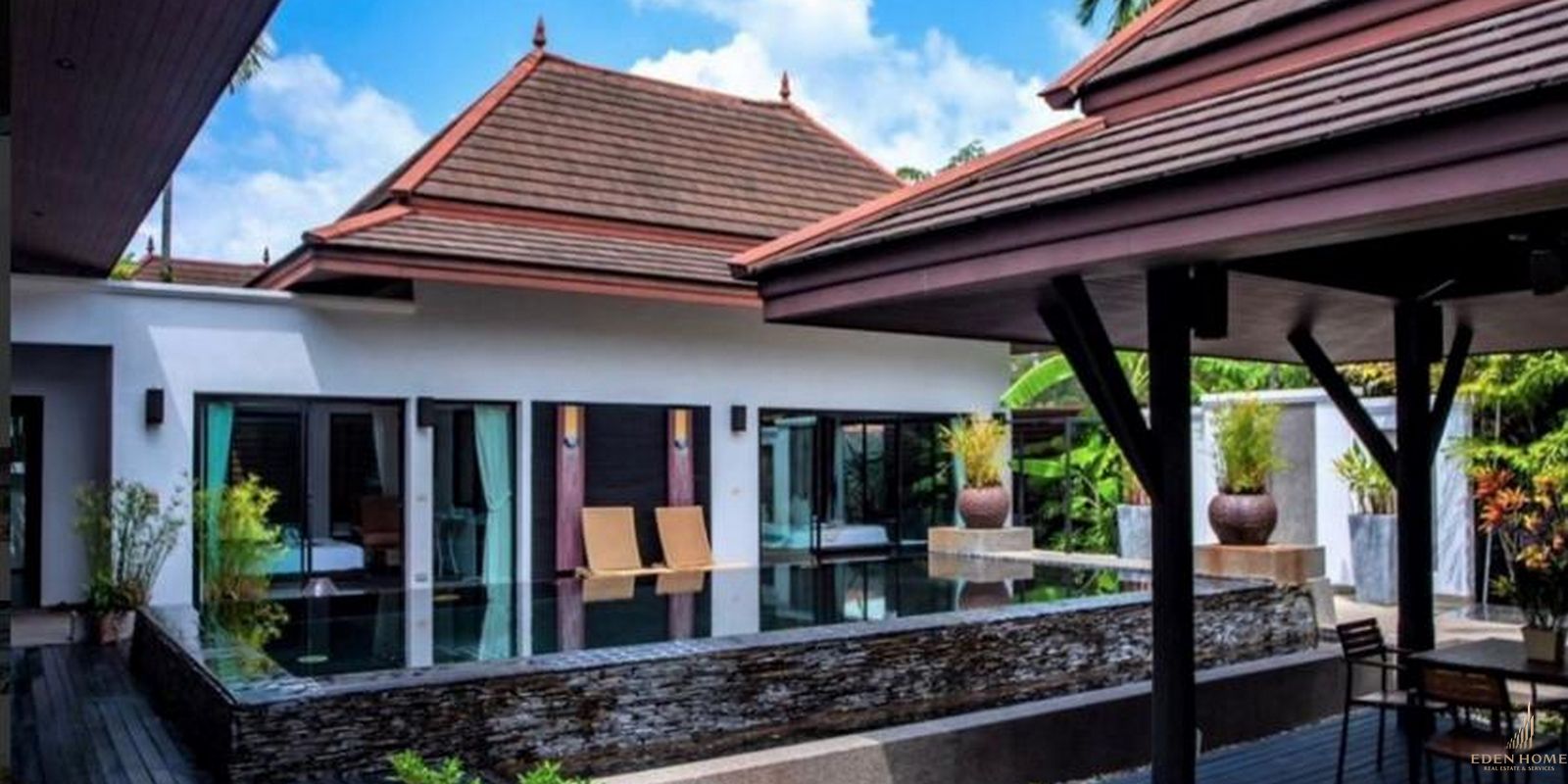 Grand Bali Style Villa in Surin