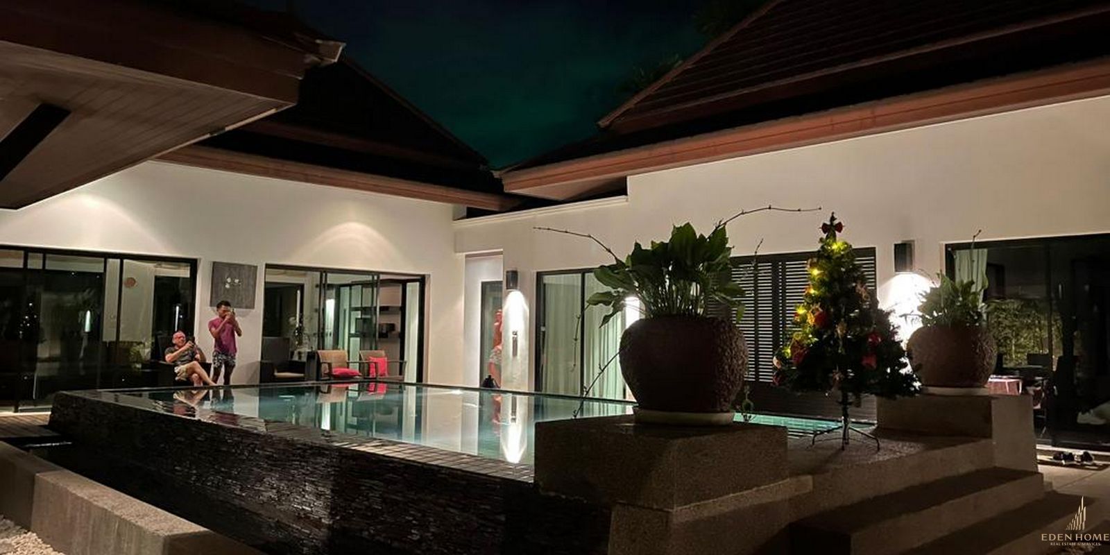 Grand Bali Style Villa in Surin