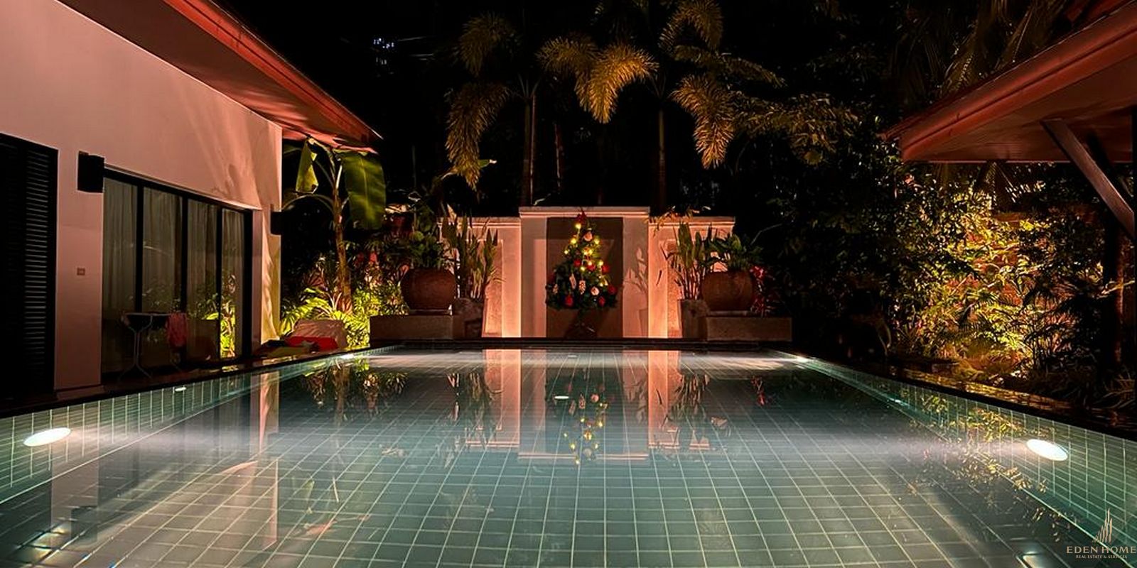 Grand Bali Style Villa in Surin