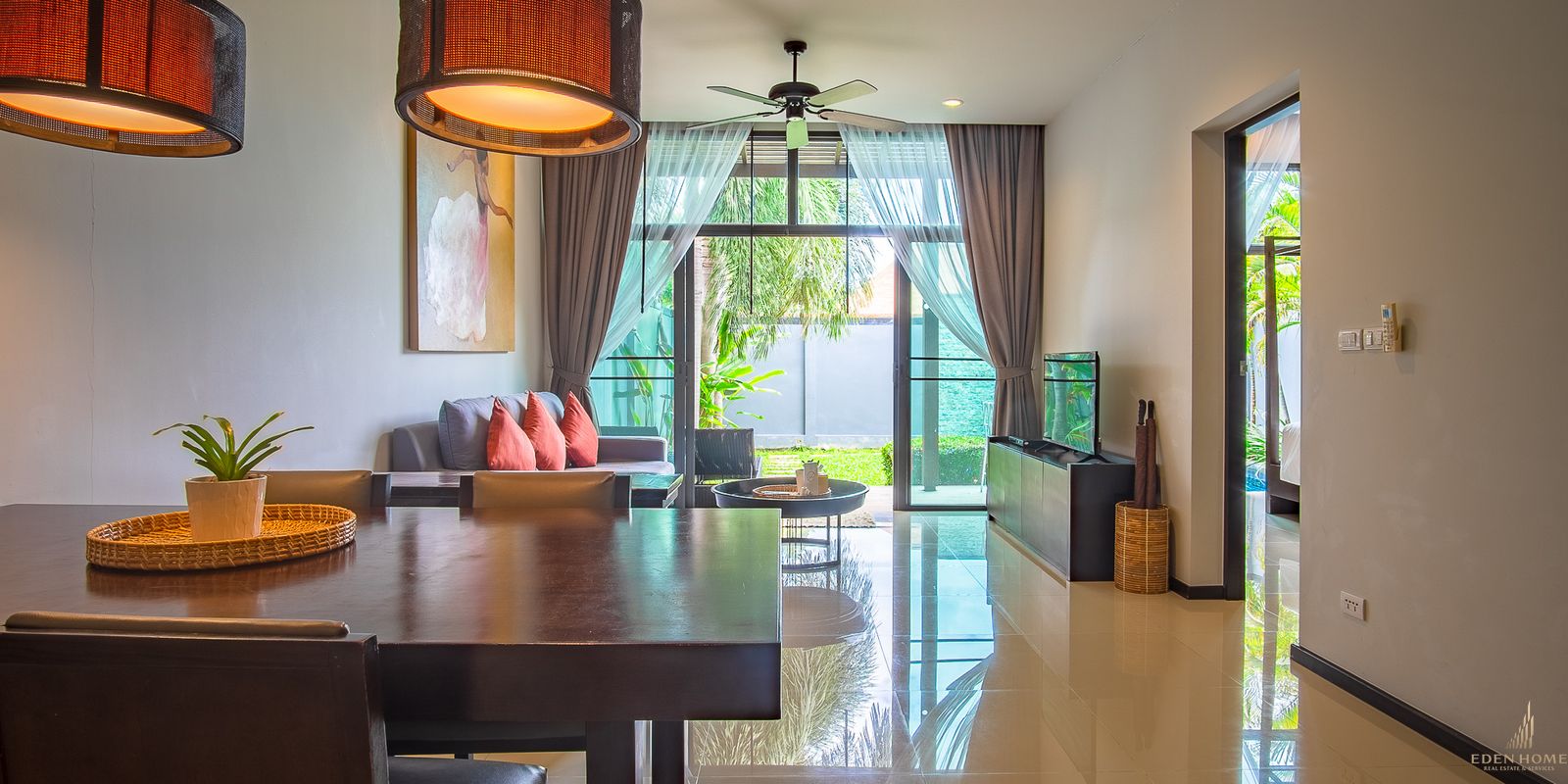 Private Pool Villa in Naiharn