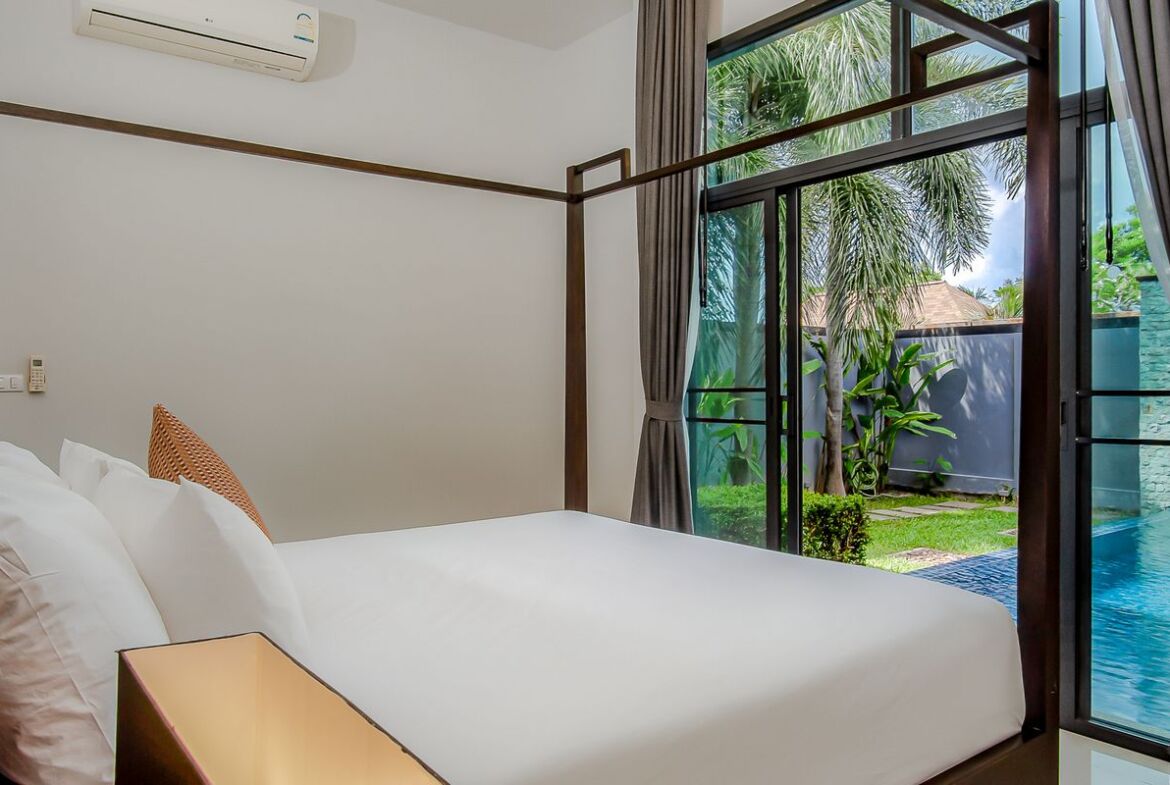 Private Pool Villa in Naiharn