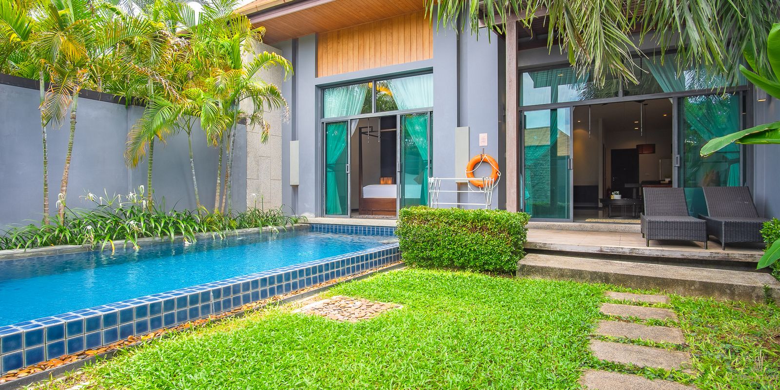 Private Pool Villa in Naiharn