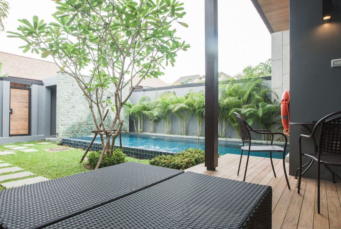 Private Pool Villa in Naiharn
