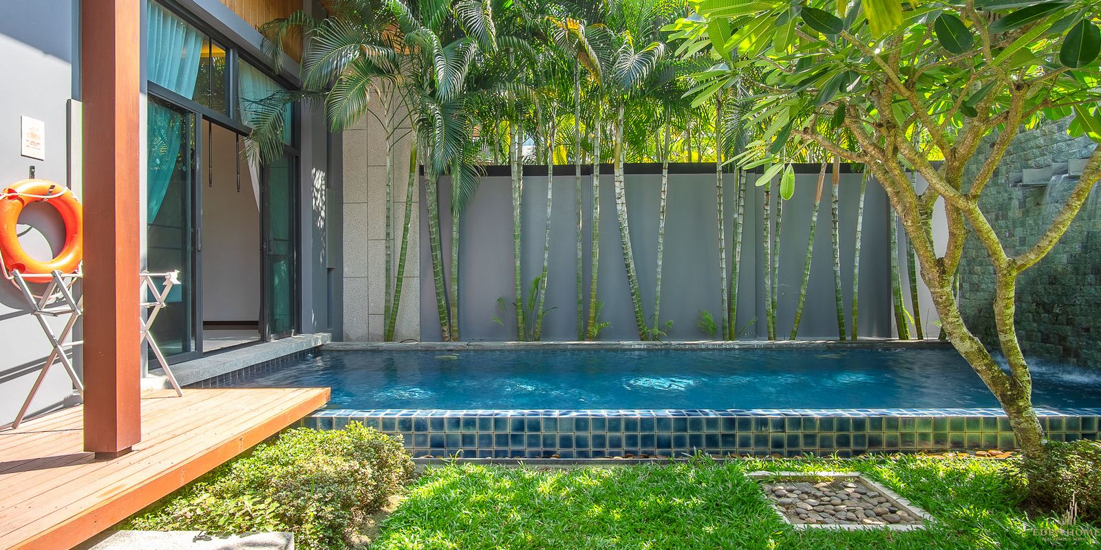 Private Pool Villa in Naiharn