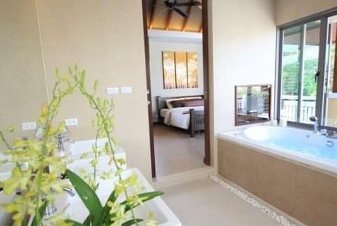 Modern 3 Bedroom Villa Available for Rent