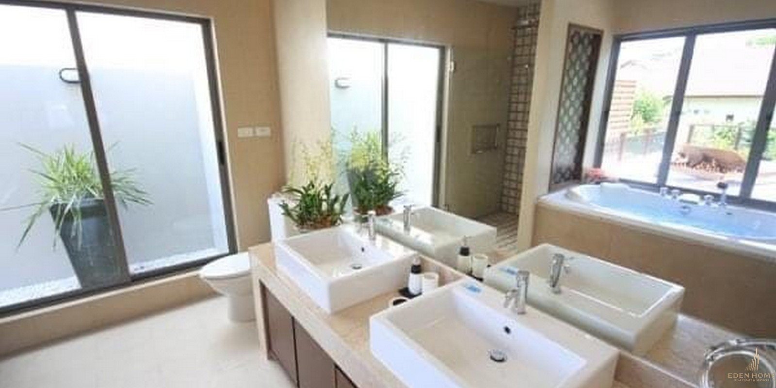 Bangtao_3 Modern 3 Bedroom Villa Available for Rent