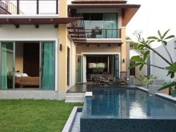 Modern 3 Bedroom Villa Available for Rent