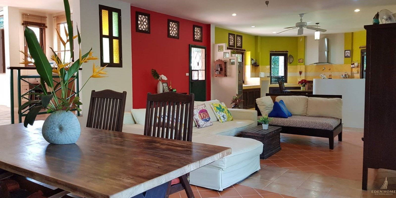 Spacious Private Pool Villa in Chalong