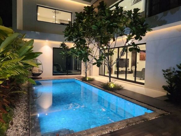 Modern pool villa in Koh Keaw for Rent