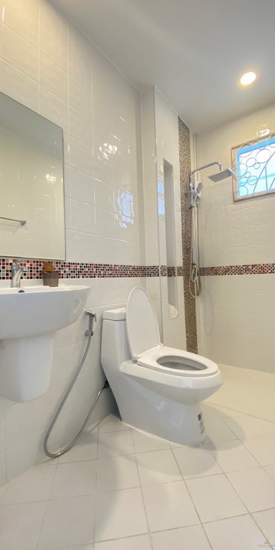 Beautiful House near Airport for Rent