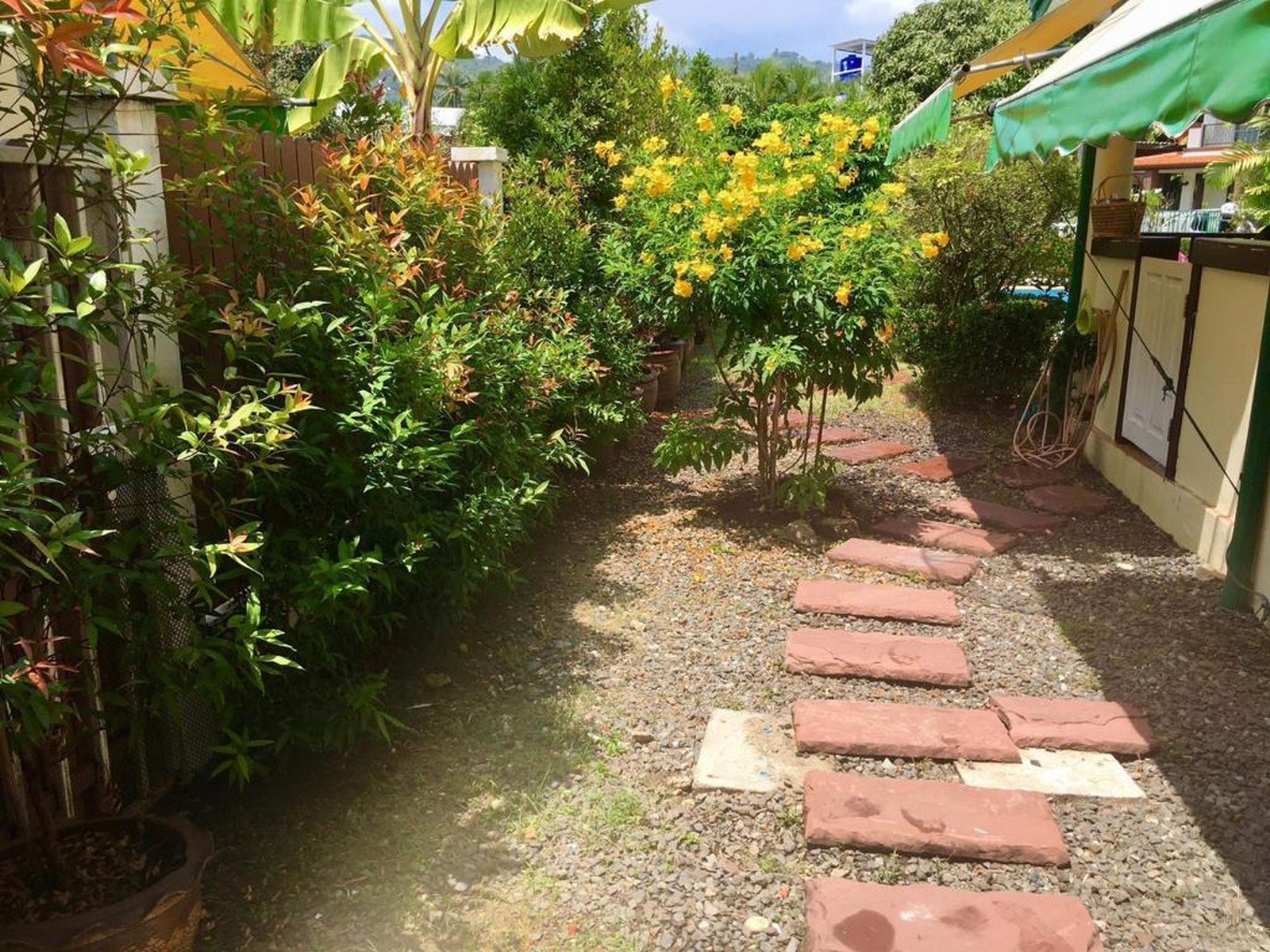 Cozy Pool House in Chalong