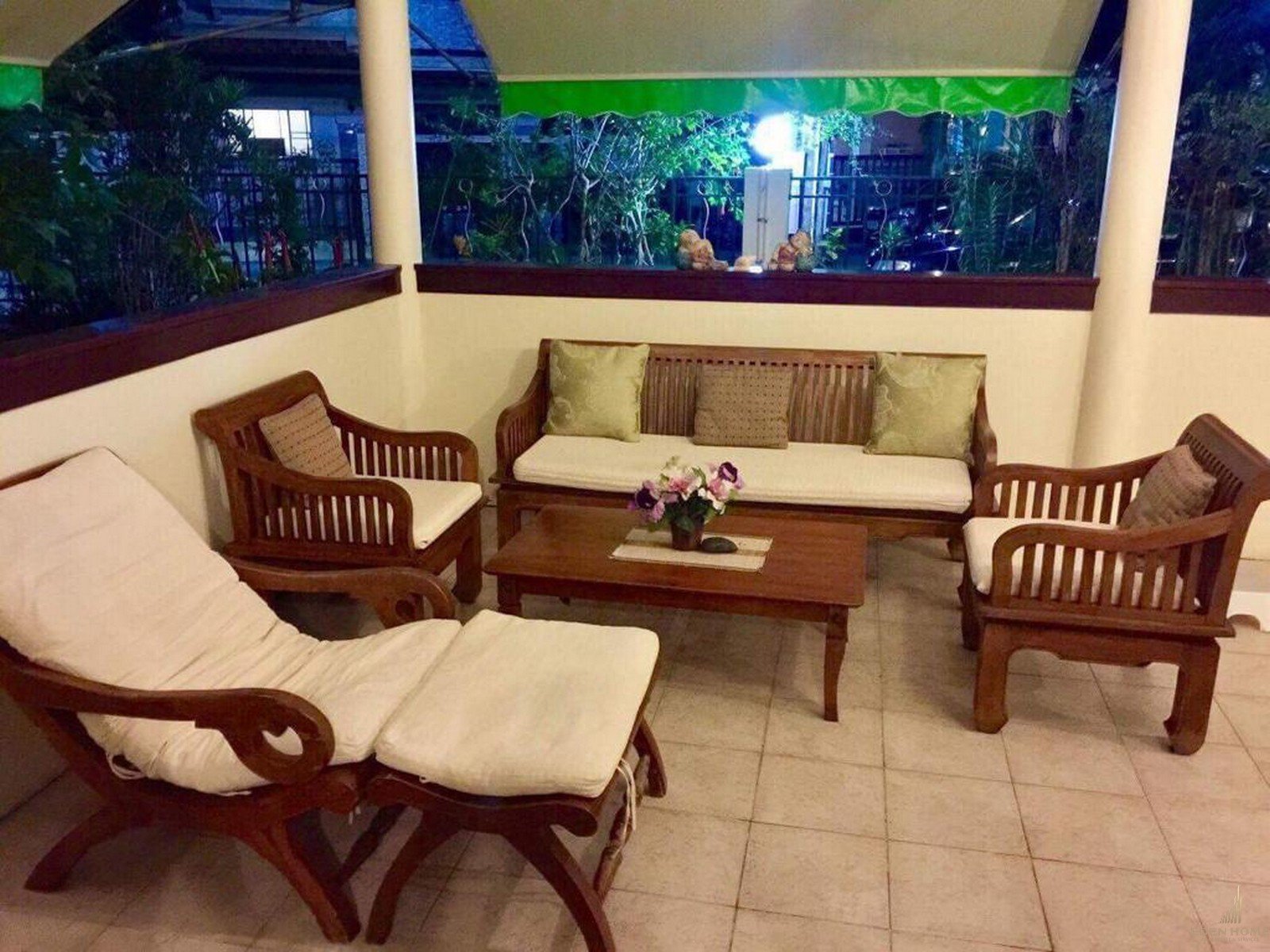 Cozy Pool House in Chalong