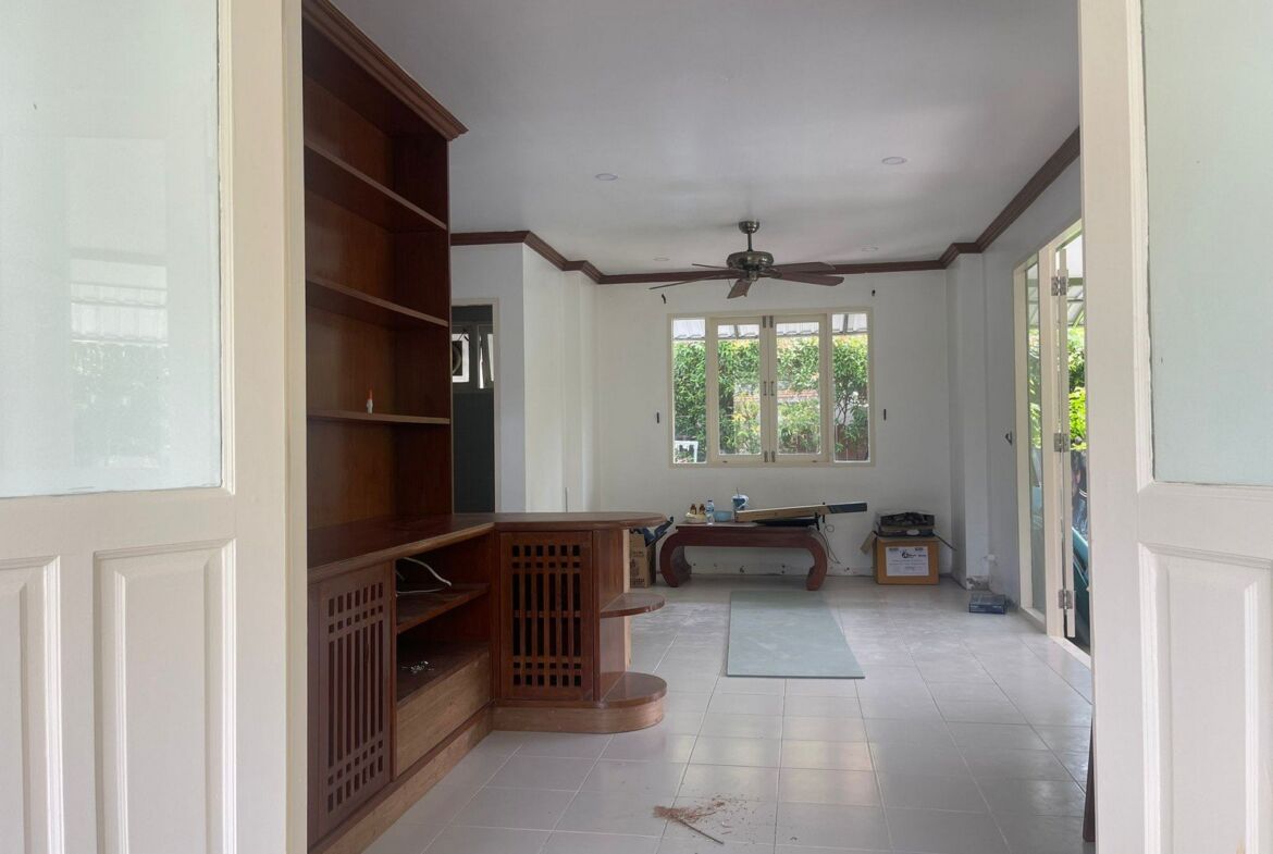 Cozy Pool House in Chalong