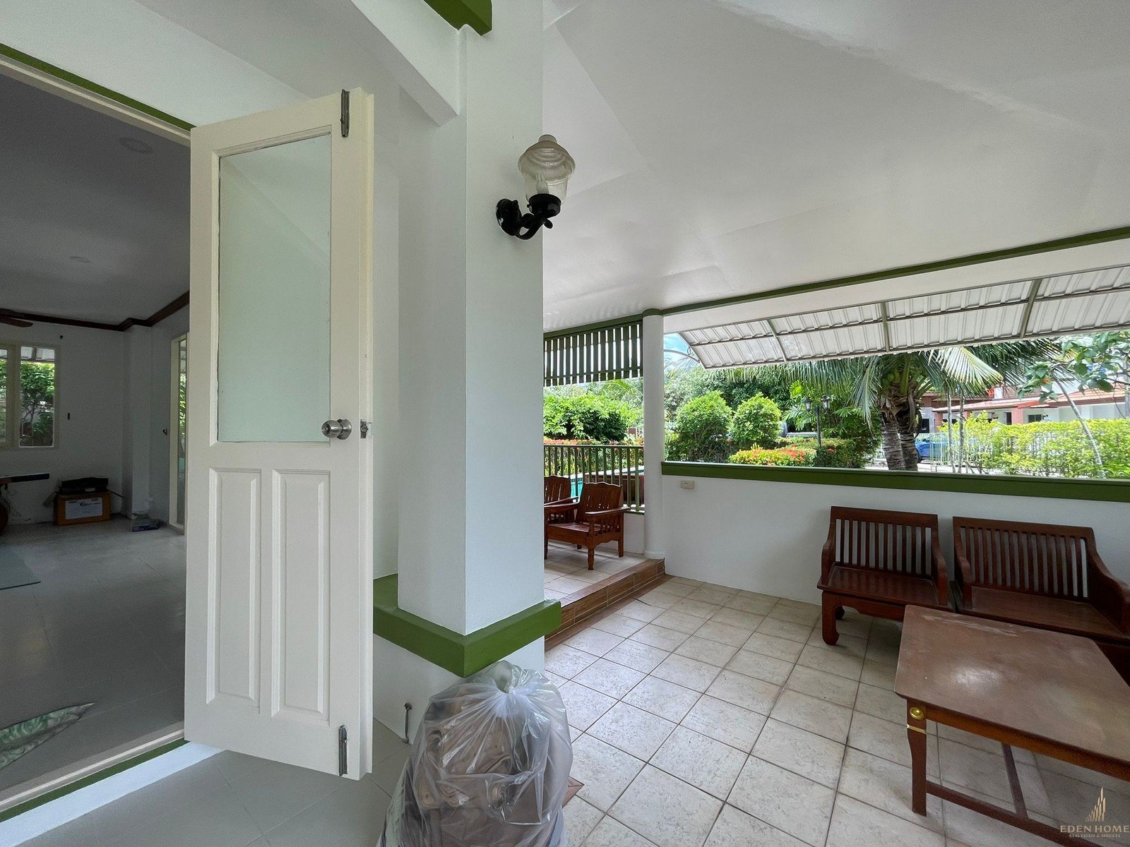 Cozy Pool House in Chalong