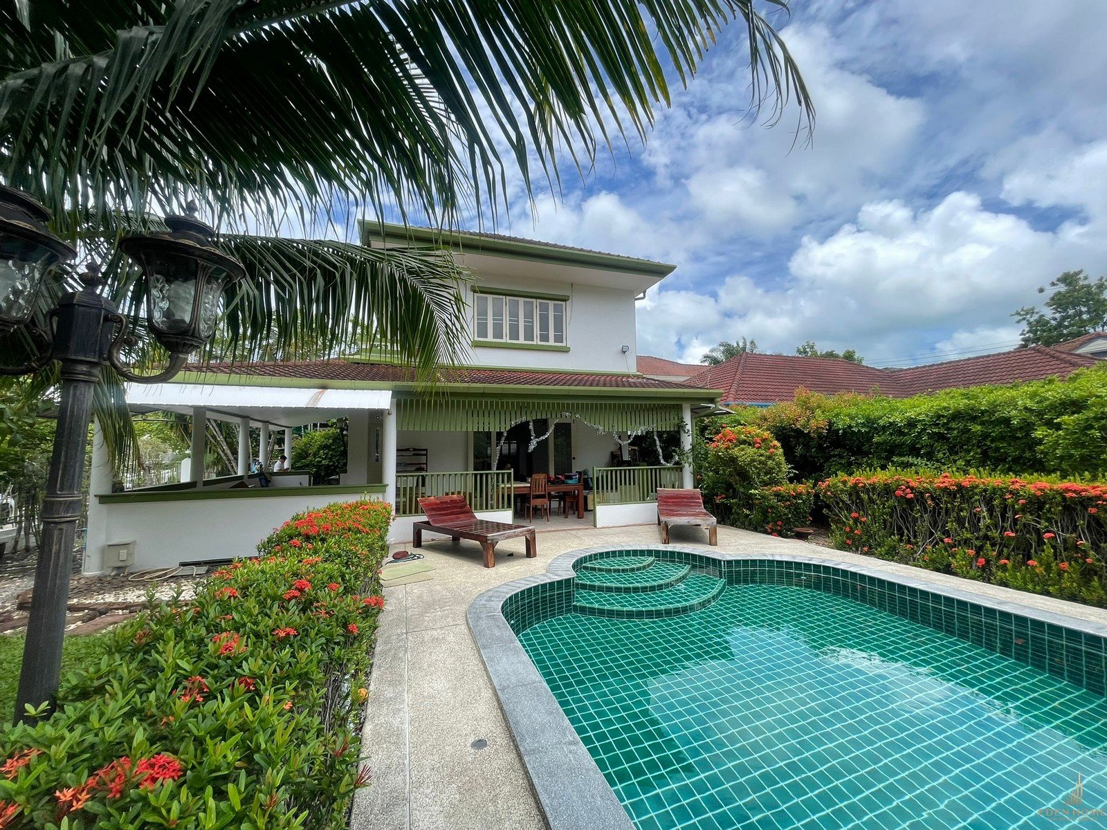 Cozy Pool House in Chalong