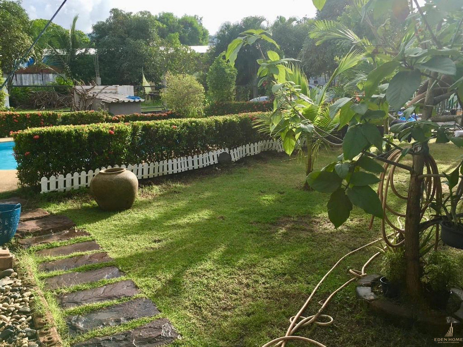 Cozy Pool House in Chalong