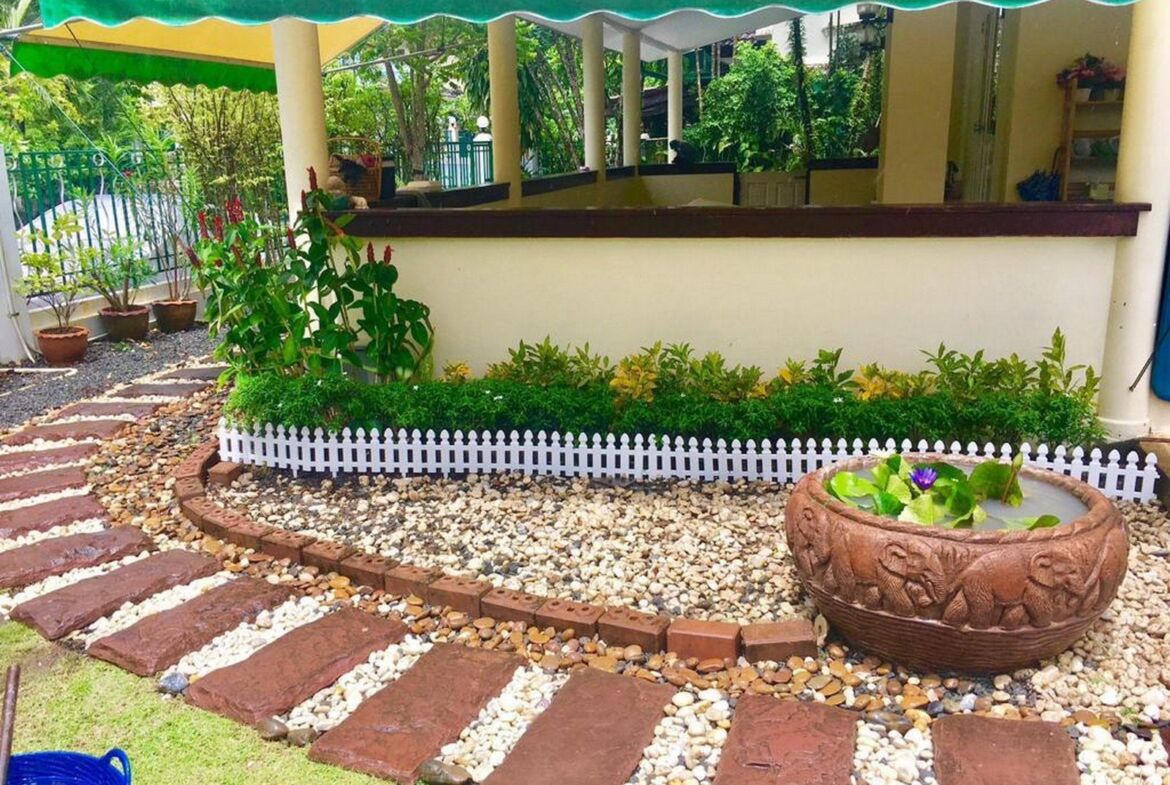 Cozy Pool House in Chalong