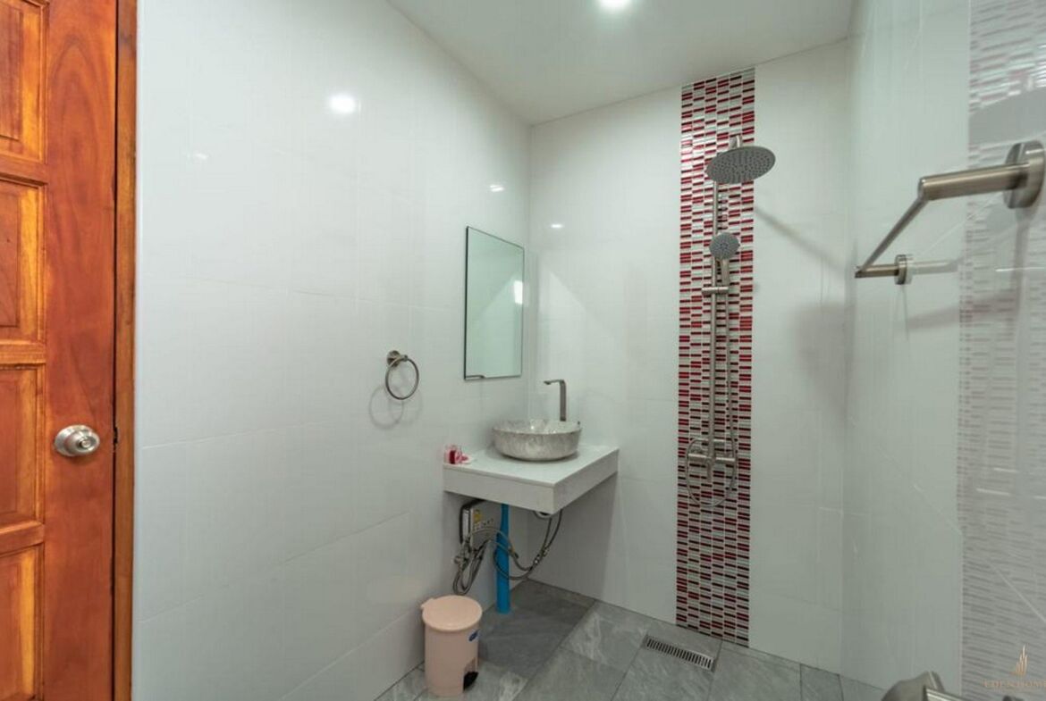 Peaceful Villa in Chalong for Rent