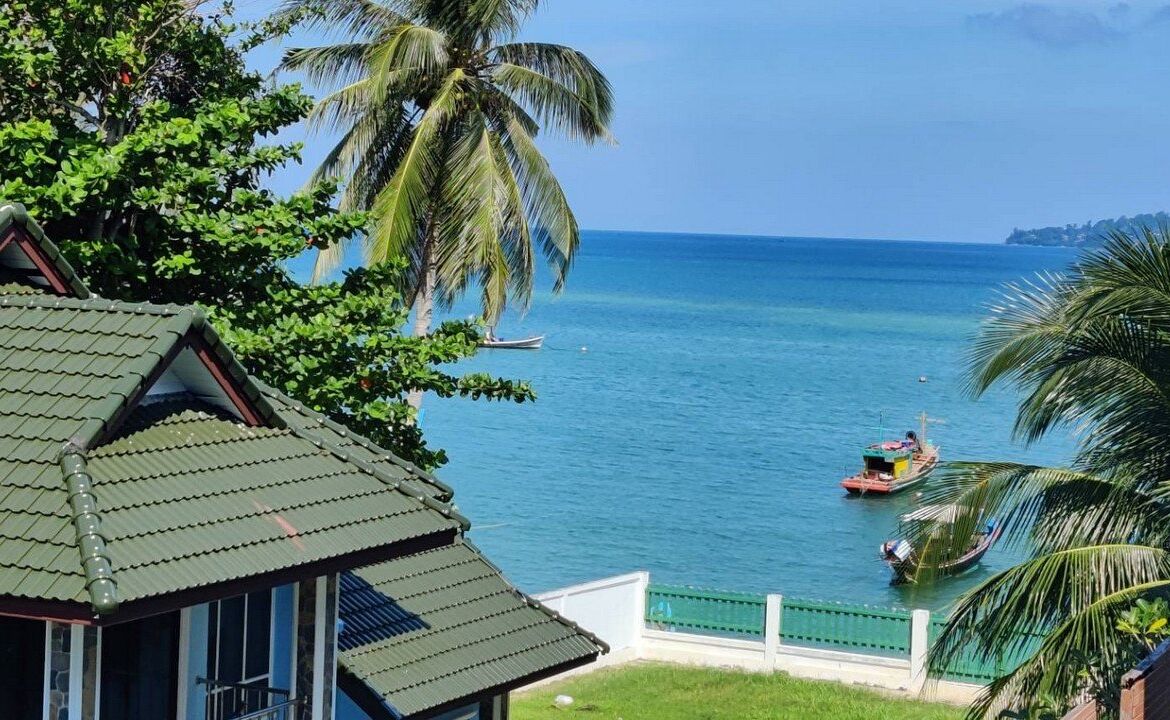 Grand Luxurious Condominium in Layan