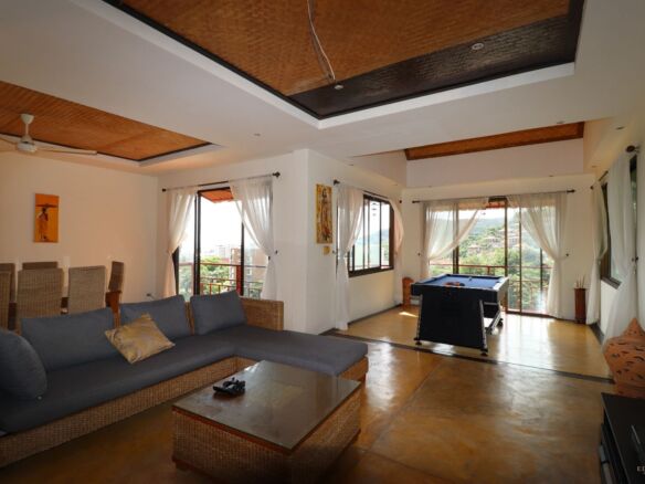 House 3 bedrooms Seaview at Karon for rent!