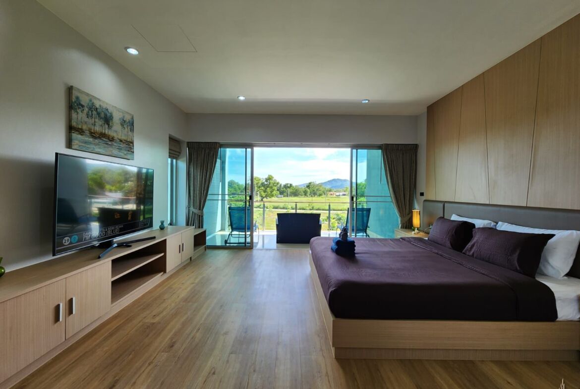 Modern townhouse with private pool in Chalong for Rent