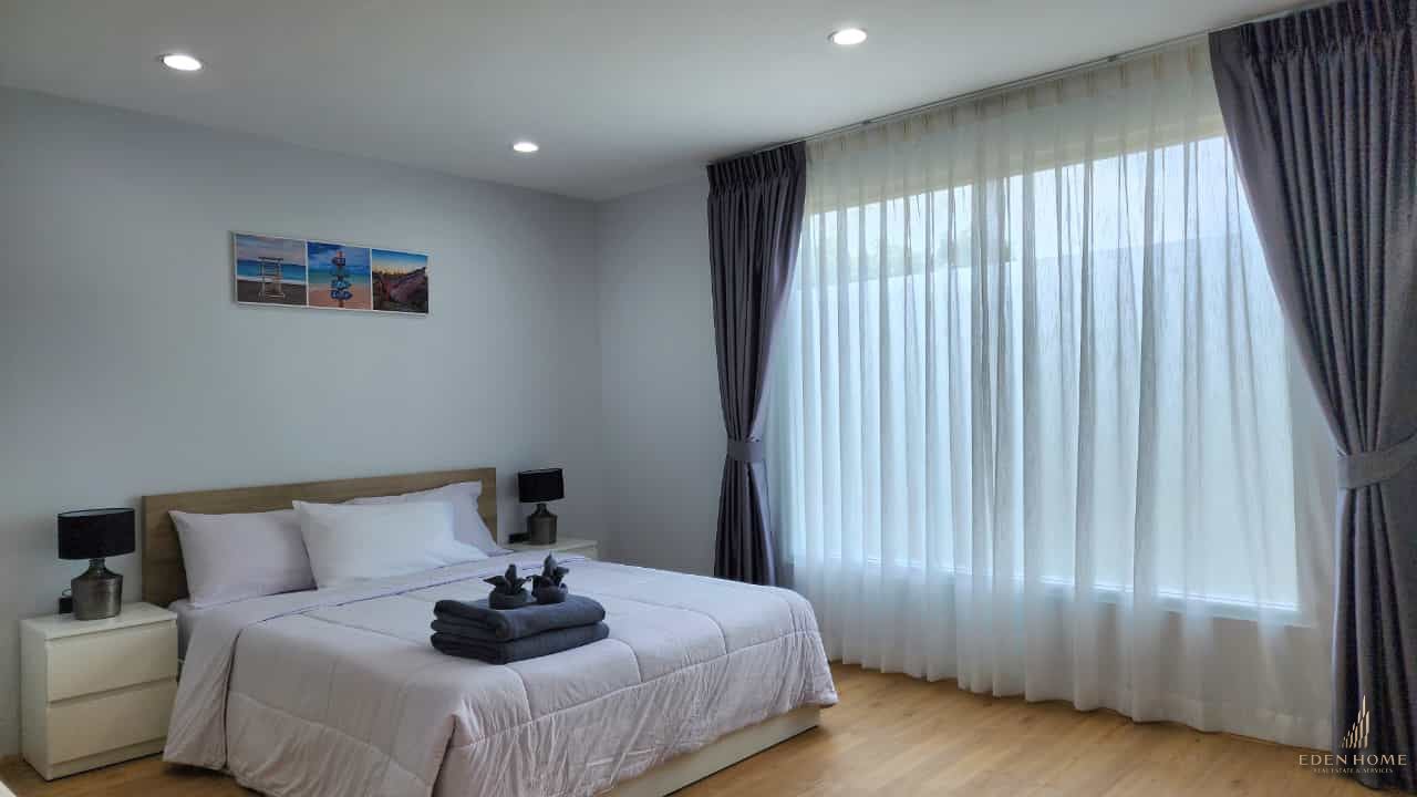 Modern townhouse with private pool in Chalong for Rent