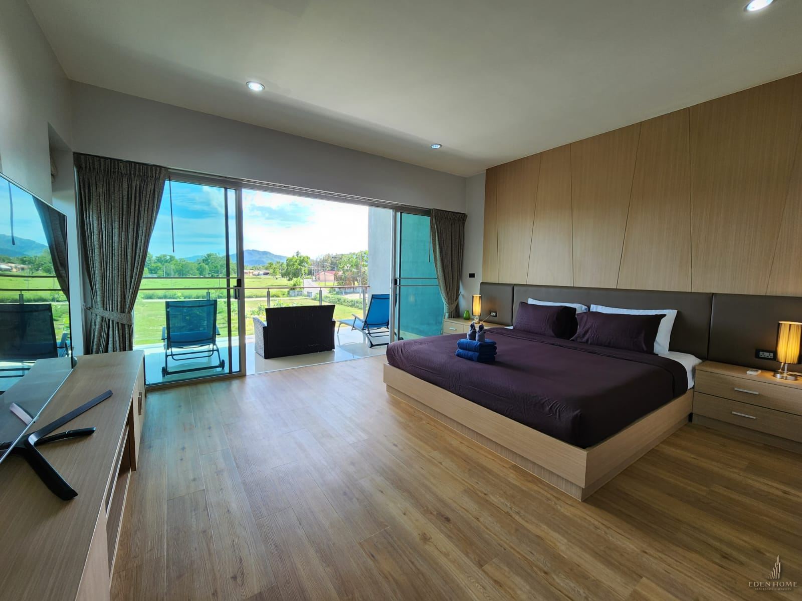 Modern townhouse with private pool in Chalong for Rent