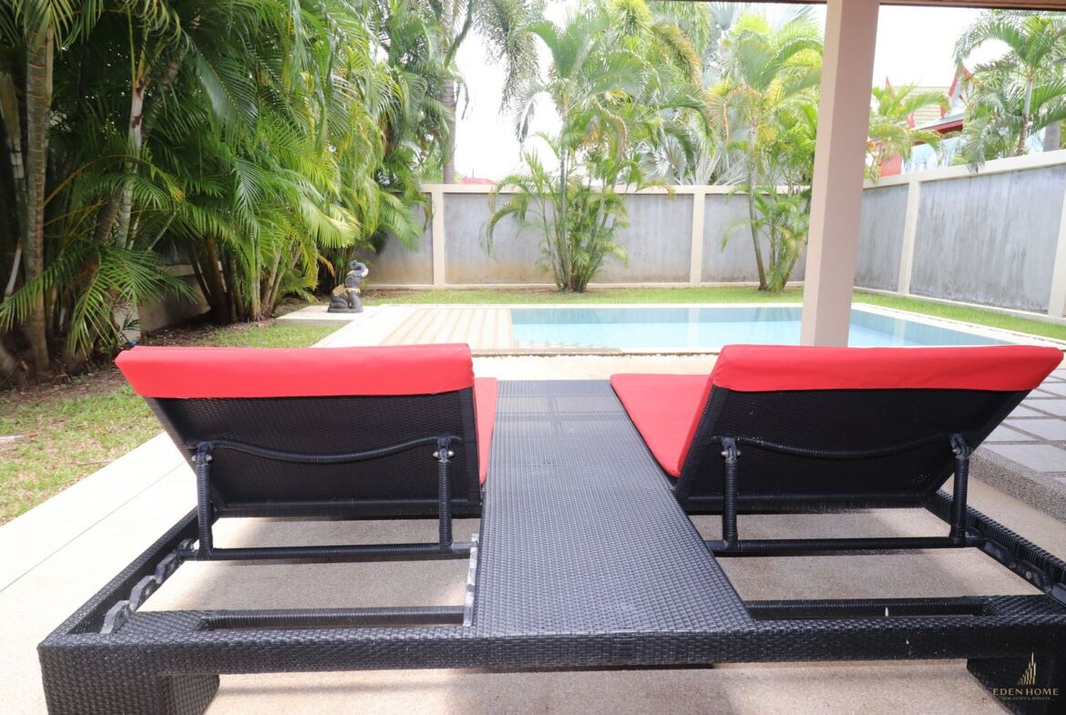 Resort for sale: 6 private villas in Rawai