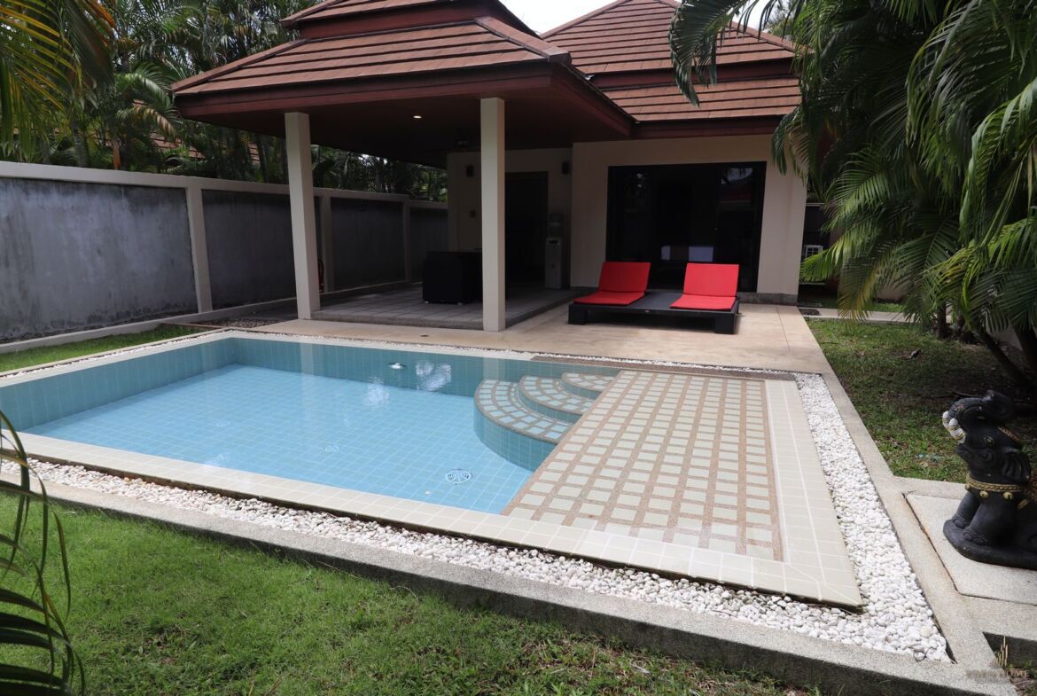 Resort for sale: 6 private villas in Rawai