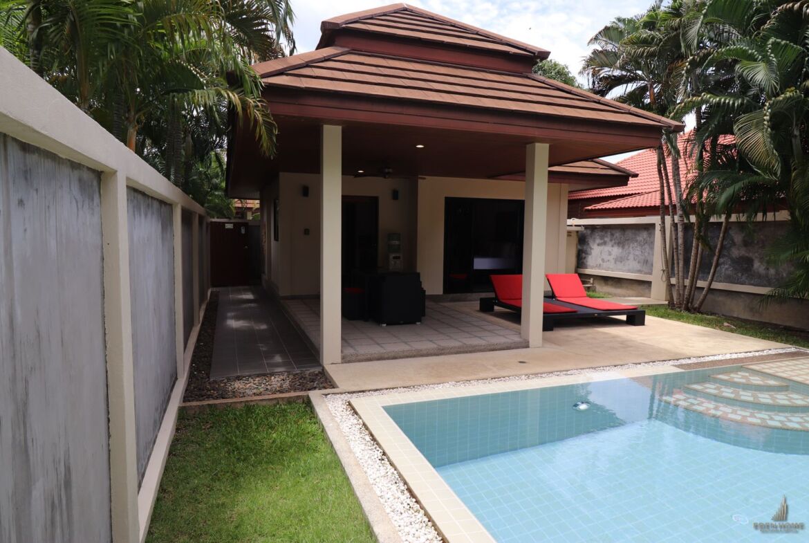 Resort for sale: 6 private villas in Rawai