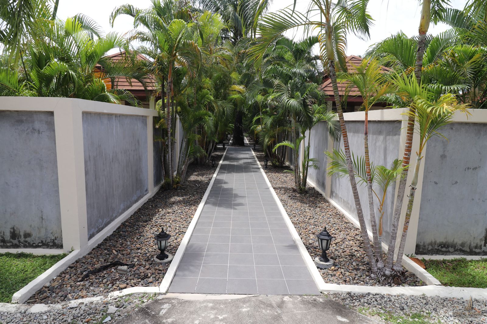Resort for sale: 6 private villas in Rawai