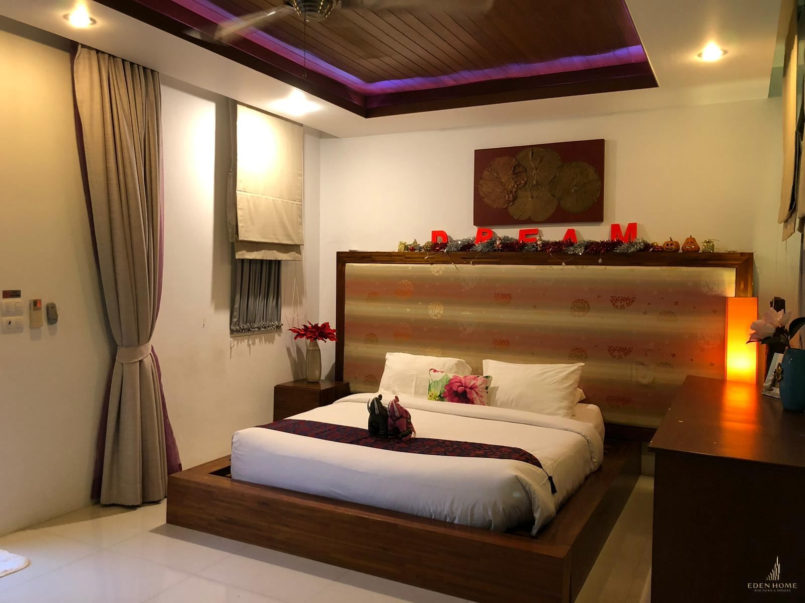 Modern 4-bedrooms pool villa at Chalong for Sale and Rent