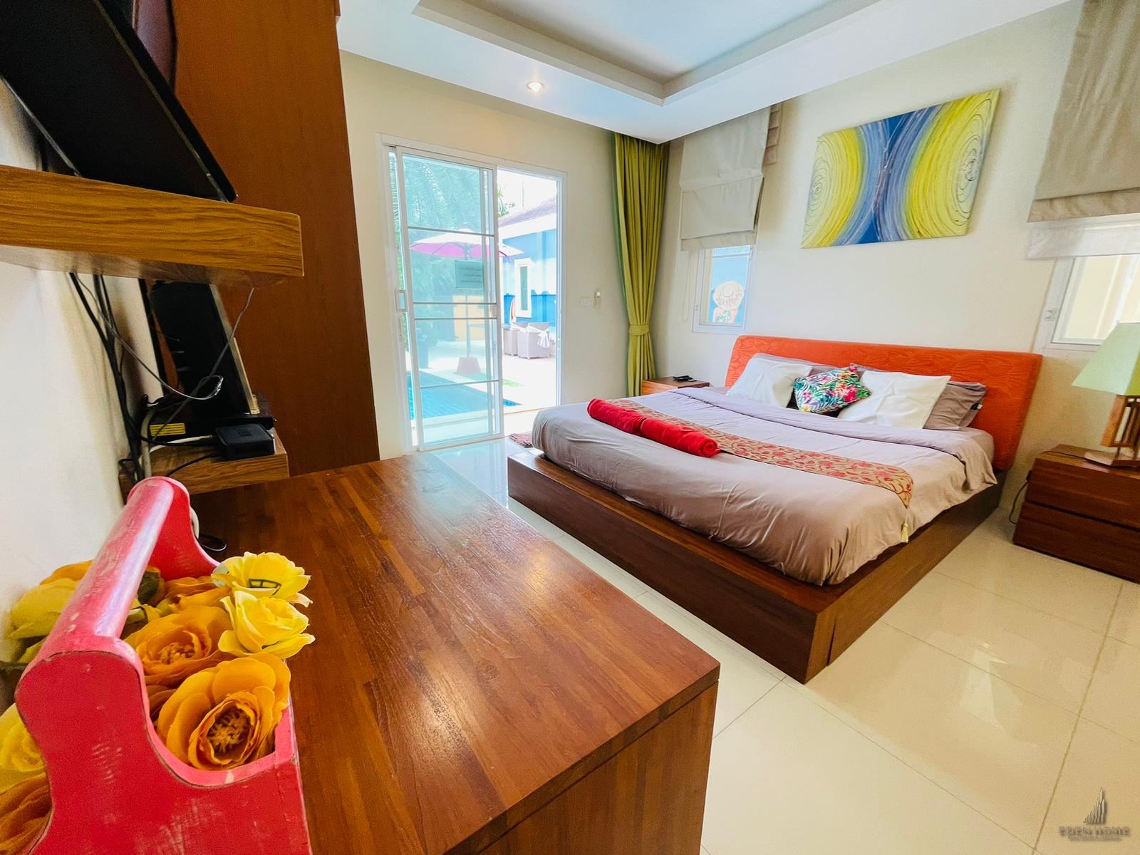 Modern 4-bedrooms pool villa at Chalong for Sale and Rent