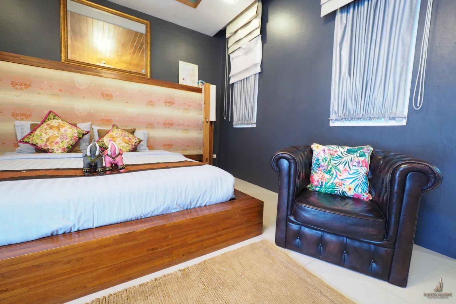 Modern 4-bedrooms pool villa at Chalong for Sale and Rent