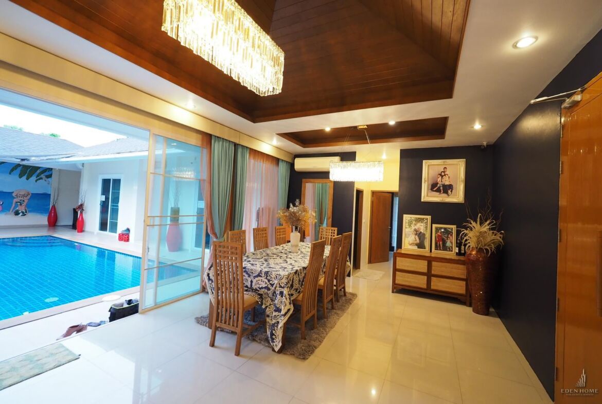 Modern 4-bedrooms pool villa at Chalong for Sale and Rent