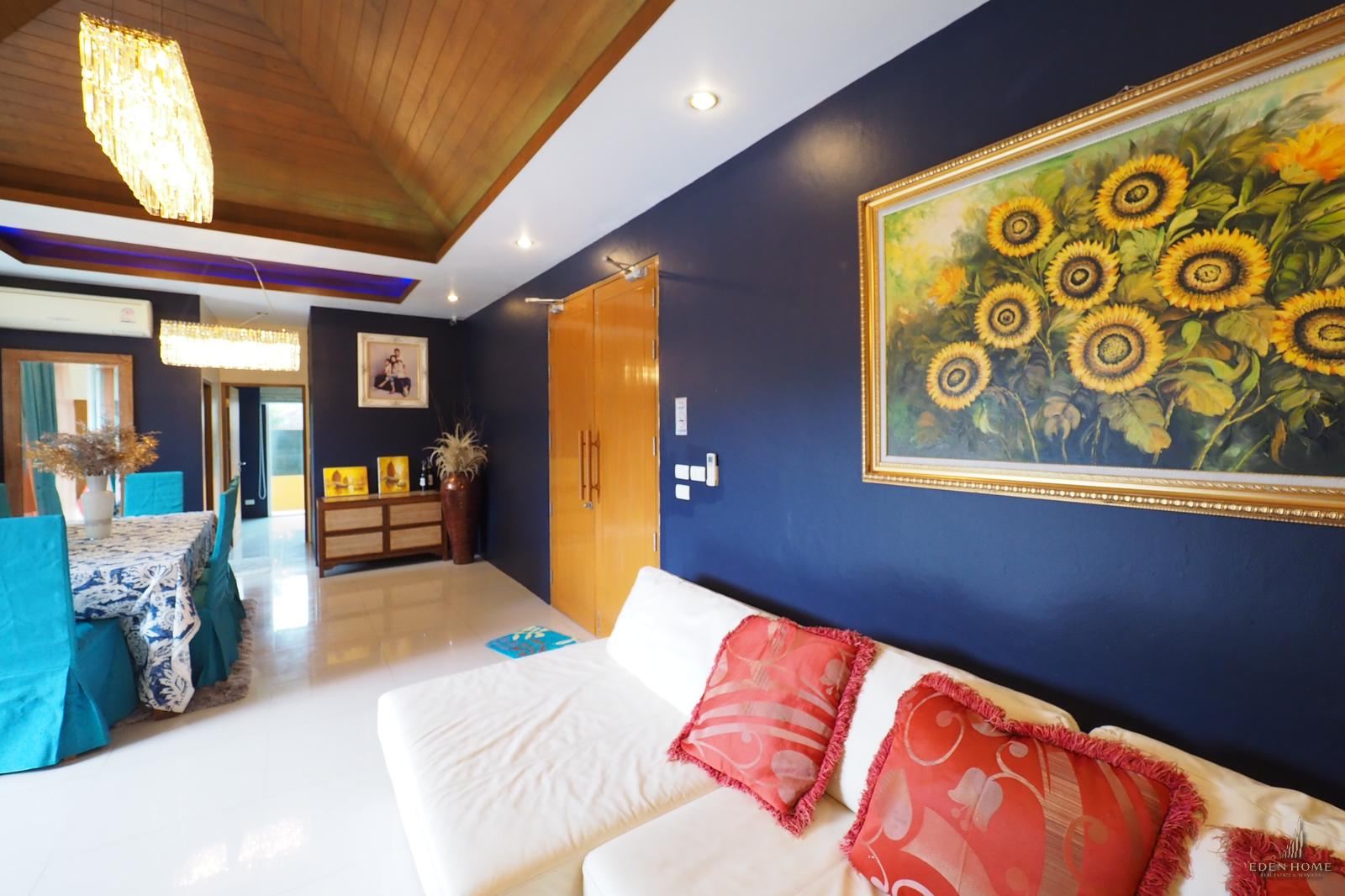 Modern 4-bedrooms pool villa at Chalong for Sale and Rent