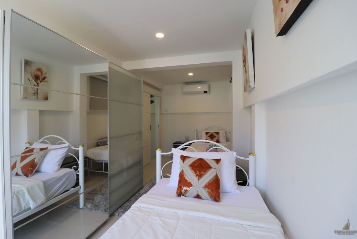 Modern 3-bedrooms pool villa at Rawai for Sale and Rent