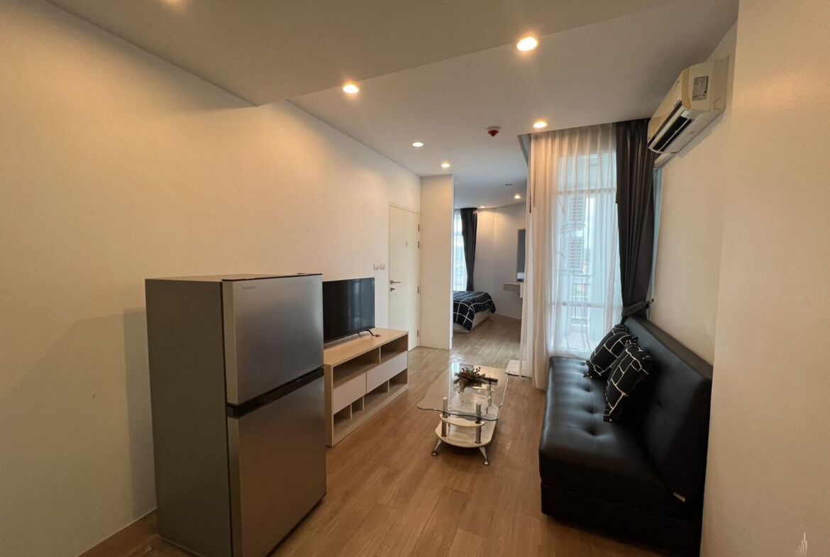 Condominium 2 Bedroom Prime location at Chalong for rent