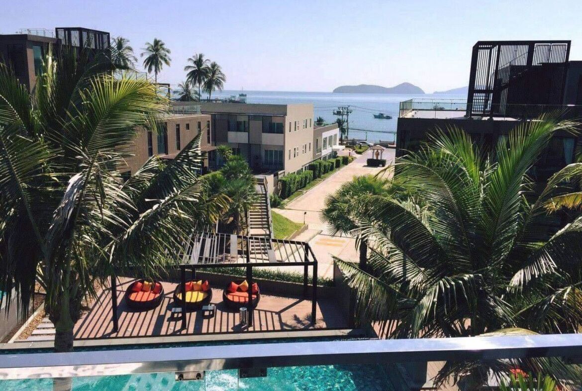 Sea view condominium for rent at Panwa beach