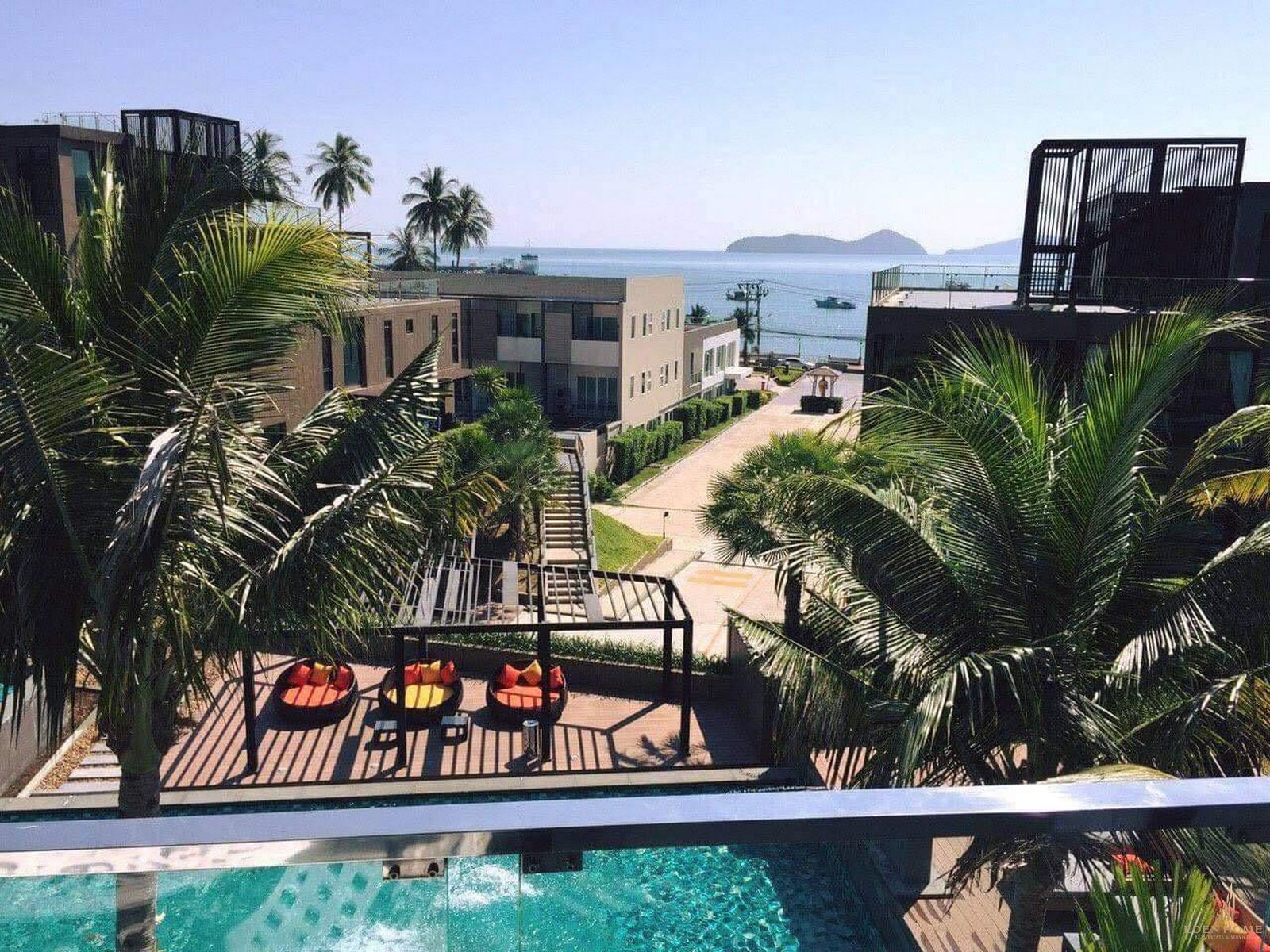 Sea view condominium for rent at Panwa beach
