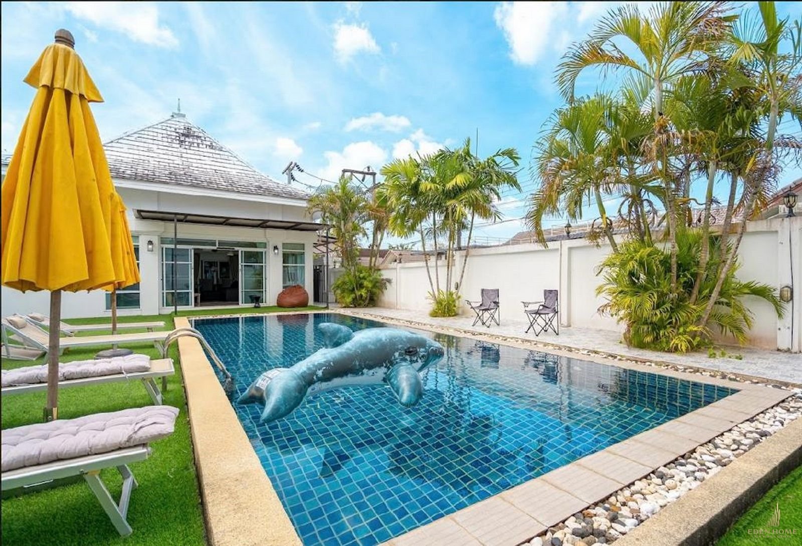 Modern villa Available in Pasak